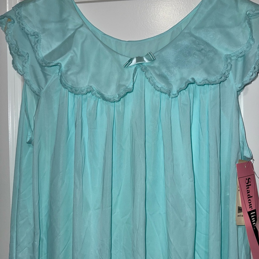 Vintage NWT Shadowline Sea‎ Foam Gown, size Large - Picture 2 of 7